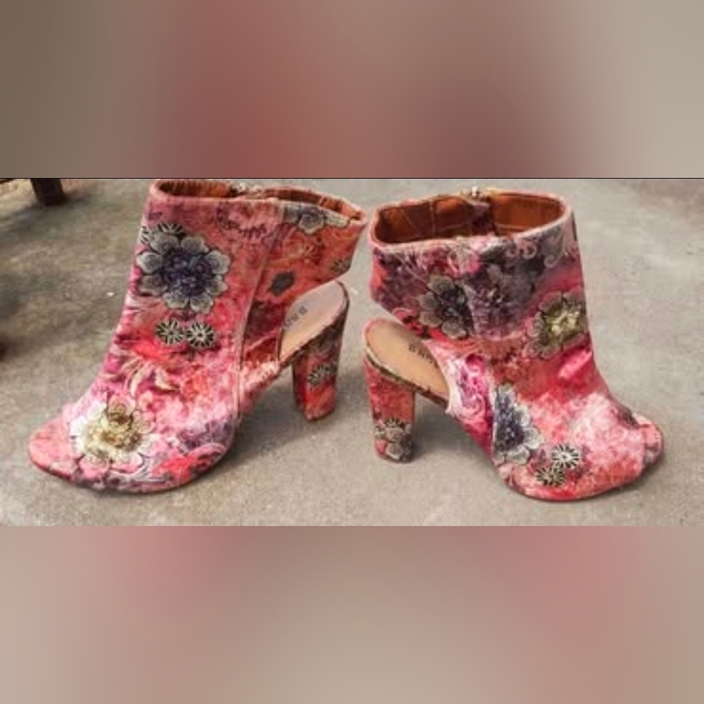 Bamboo Woman's Heels